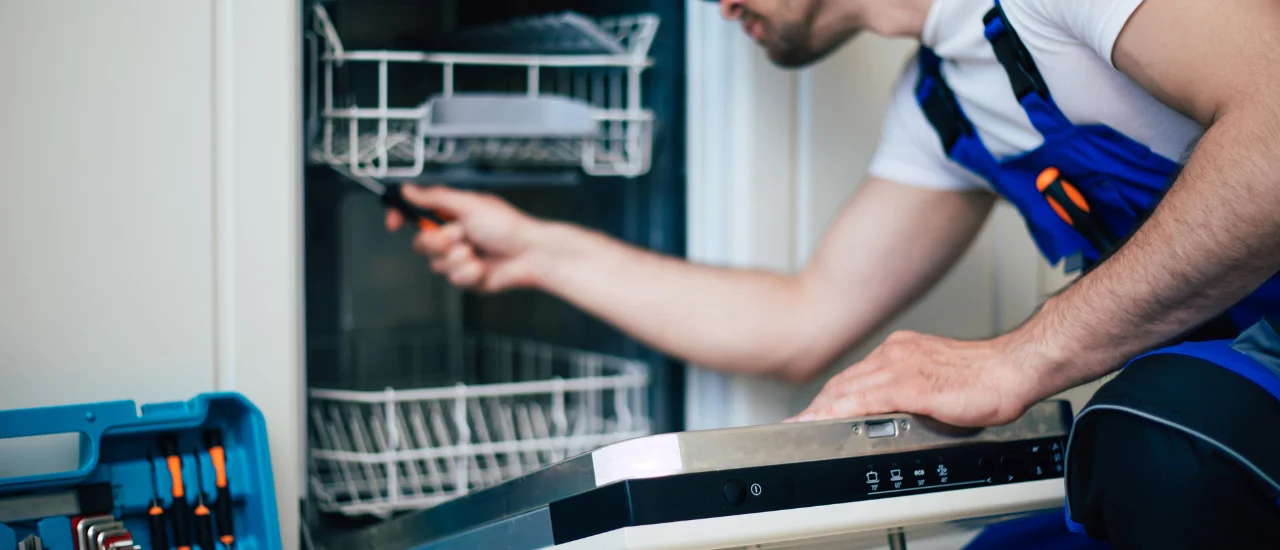 Effective Leaking Dishwasher Repair Solutions by Service Servotech in Montreal