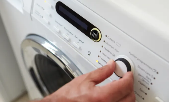 La laveuse ne démarre pas ? Service Servotech peut résoudre le problème !