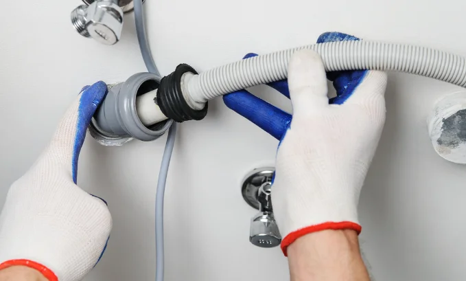 clean-dishwasher-drain-hose